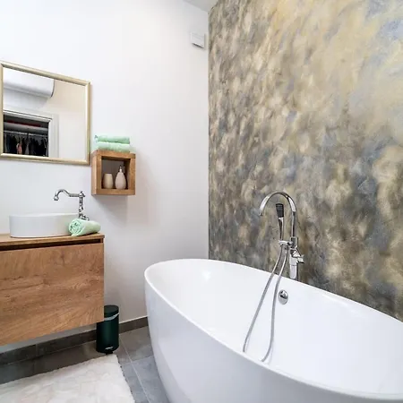 Fortuno - One Bedroom With Terrace And Sea View 公寓