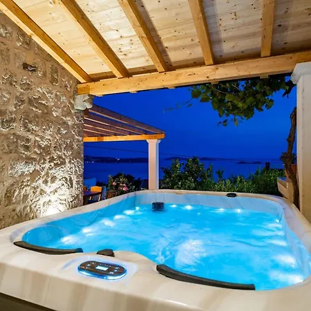 Fortuno - One Bedroom With Terrace And Sea View 公寓