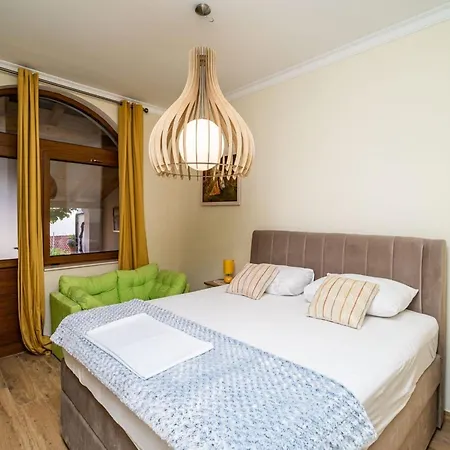 Fortuno - One Bedroom With Terrace And Sea View Apartamento *