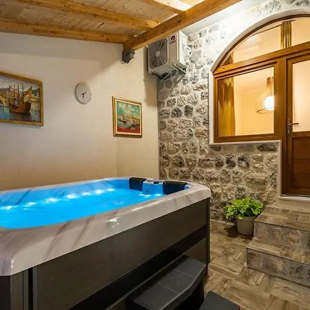 Fortuno - One Bedroom With Terrace And Sea View Appartement Mlini